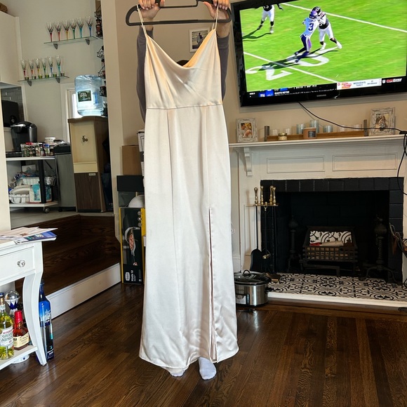 Amsale Gown size 4 - Picture 3 of 3